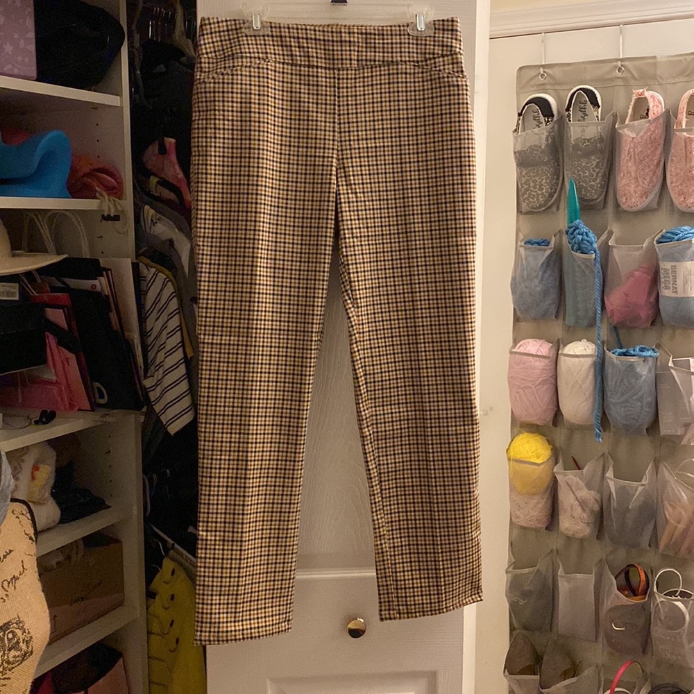 Croft & Barrow Capri Pants